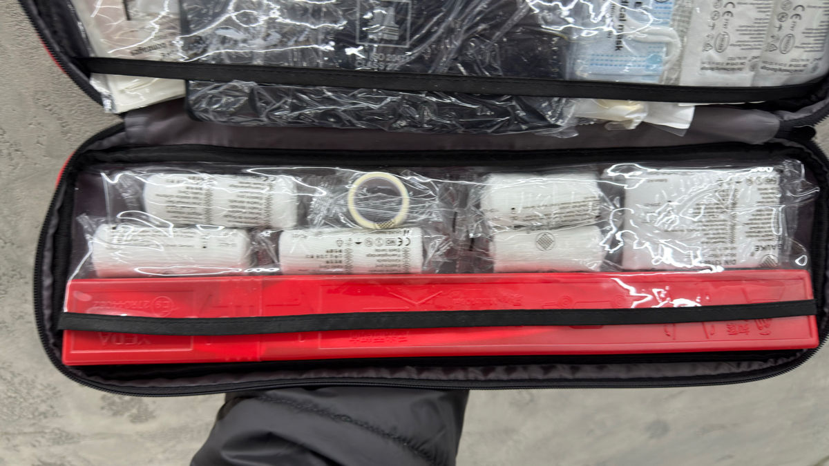 Tesla First Aid Kit (First Aid Kit + Vest + Warning Triangle) / Tesla Original Safety Kit — 6